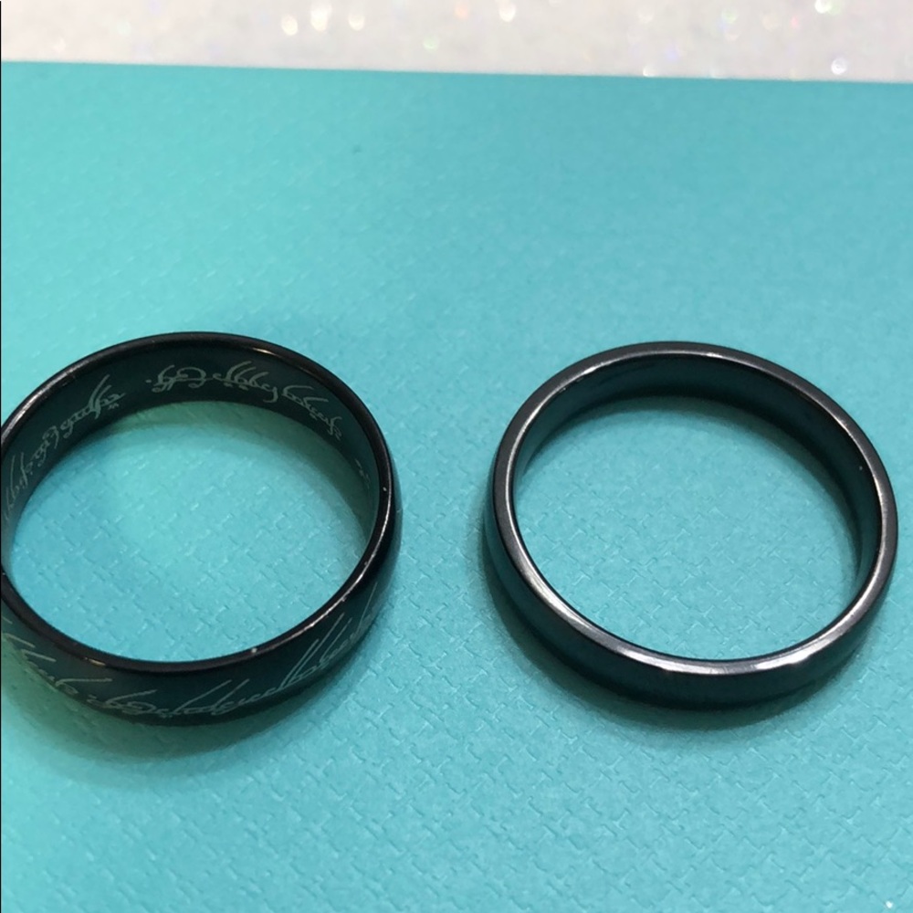2 men’s rings approximately size 10